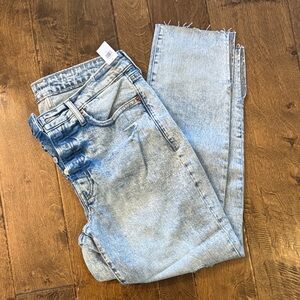 NWT Old Navy Women’s Size 12 Light Wash OG Straight high Rise Jeans distressed